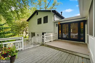 8906 Transue Dr, Bethesda, MD 20817 - Photo 25