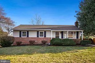 12316 Fountain Dr, Clarksburg, MD 20871 - Photo 1