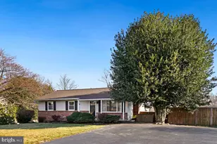 12316 Fountain Dr, Clarksburg, MD 20871 - Photo 1