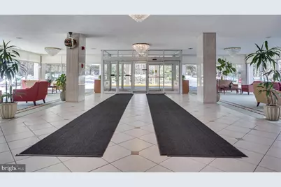 10201 Grosvenor Place #1016, Rockville, MD 20852 - Photo 7