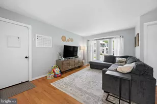 9500 Bell Vernon Pl, Gaithersburg, MD 20886 - Photo 11