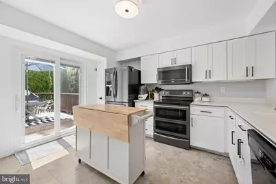 9500 Bell Vernon Place, Gaithersburg, MD 20886 - Photo 17