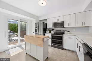 9500 Bell Vernon Pl, Gaithersburg, MD 20886 - Photo 17