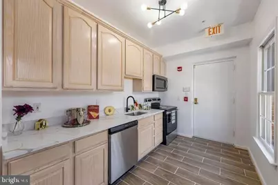 232 Main Street #4, Gaithersburg, MD 20878 - Photo 3