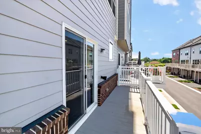 404 Sagan Pl, Gaithersburg, MD 20878 - Photo 9
