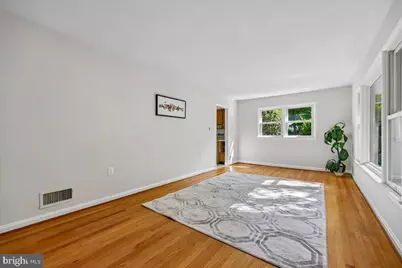 4509 Strathmore Avenue, Garrett Park, MD 20896 - Photo 5