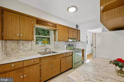 4509 Strathmore Avenue, Garrett Park, MD 20896 - Photo 9