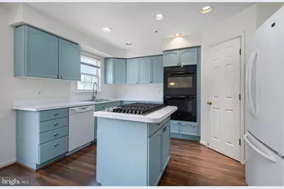 18506 Carriage Walk Circle, Gaithersburg, MD 20879 - Photo 11