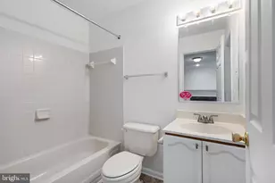 18506 Carriage Walk Cir, Gaithersburg, MD 20879 - Photo 47