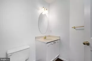 18506 Carriage Walk Cir, Gaithersburg, MD 20879 - Photo 19