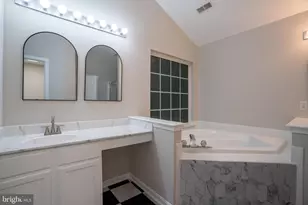 11424 Neelsville Church Rd, Germantown, MD 20876 - Photo 19