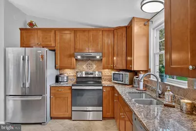 22621 Griffith Drive, Gaithersburg, MD 20882 - Photo 9