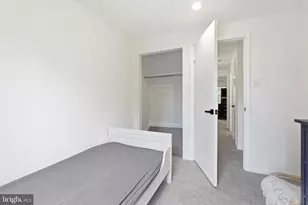 22 Habersham Ct, Silver Spring, MD 20906 - Photo 15