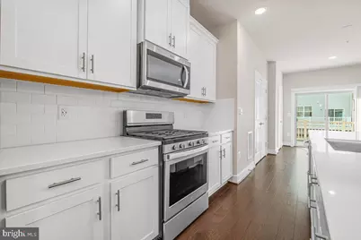 115 Dickenson Drive, Gaithersburg, MD 20878 - Photo 11