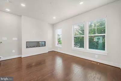 115 Dickenson Drive, Gaithersburg, MD 20878 - Photo 7