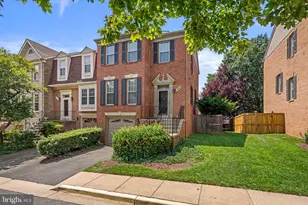 10 Loganwood Ct, North Bethesda, MD 20852 - Photo 3