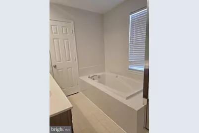 20323 Swallow Point Road, Gaithersburg, MD 20886 - Photo 11