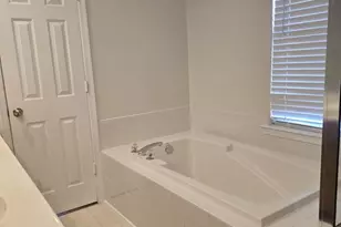 20323 Swallow Point Rd, Gaithersburg, MD 20886 - Photo 11