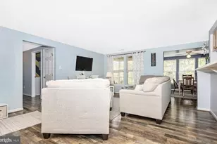 13105 Briarcliff Terrace, Germantown, MD 20874 - Photo 5