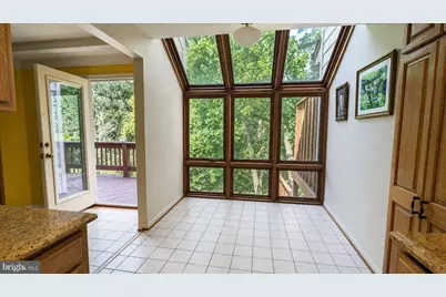 10774 Brewer House Road, North Bethesda, MD 20852 - Photo 5
