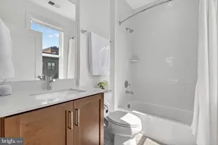 3301 Woodland Phlox St, Rockville, MD 20852 - Photo 17