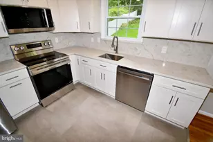 11404 Soward Dr, Kensington, MD 20895 - Photo 15