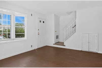 8418 Towne Crest Court, Gaithersburg, MD 20877 - Photo 5