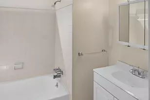 8418 Towne Crest Ct, Gaithersburg, MD 20877 - Photo 21