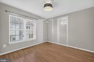 13504 Hamlet Square Ct, Germantown, MD 20874 - Photo 17