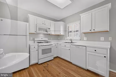 13504 Hamlet Square Court, Germantown, MD 20874 - Photo 5