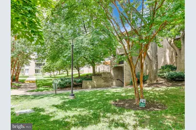 126 Monroe Street #126-12, Rockville, MD 20850 - Photo 9