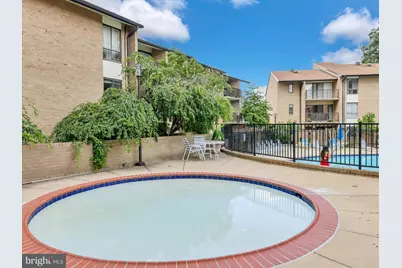 126 Monroe Street #126-12, Rockville, MD 20850 - Photo 15