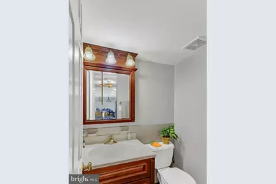 126 Monroe Street #126-12, Rockville, MD 20850 - Photo 21