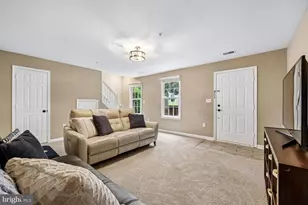 211 Ridgepoint Pl, Gaithersburg, MD 20878 - Photo 33