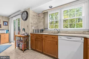 8529 Hawk Run Terrace, Gaithersburg, MD 20886 - Photo 11