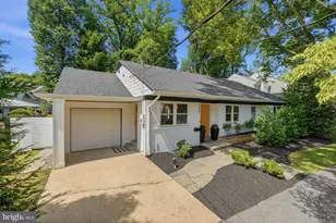 5902 Wilson Ln, Bethesda, MD 20817 - Photo 3