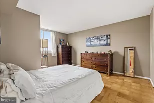 4601 N Park Ave, Chevy Chase, MD 20815 - Photo 21