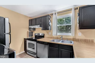 20019 Choctaw Court, Germantown, MD 20876 - Photo 7