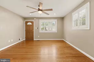 11809 Timber Ln, Rockville, MD 20852 - Photo 7