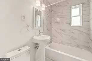 11809 Timber Ln, Rockville, MD 20852 - Photo 13
