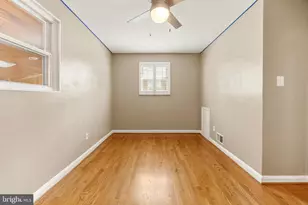 11809 Timber Ln, Rockville, MD 20852 - Photo 11