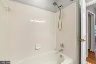 13037 Bridger Dr, Germantown, MD 20874 - Photo 21