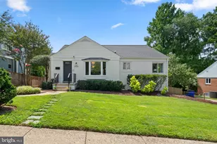 4624 Edgefield Rd, Bethesda, MD 20814 - Photo 1