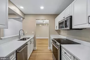 12904 Churchill Ridge Cir, Germantown, MD 20874 - Photo 3