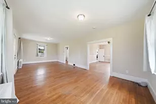 22422 Whites Ferry Rd, Dickerson, MD 20842 - Photo 27