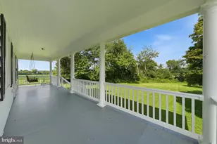 22422 Whites Ferry Rd, Dickerson, MD 20842 - Photo 9