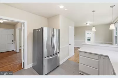 6210 Greentree Road, Bethesda, MD 20817 - Photo 5
