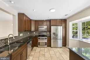 124 Barnsfield Ct, Gaithersburg, MD 20878 - Photo 5