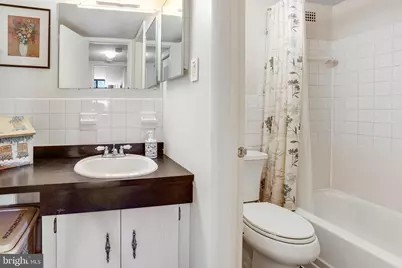 118 Monroe Street #304, Rockville, MD 20850 - Photo 15
