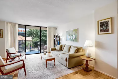 118 Monroe Street #304, Rockville, MD 20850 - Photo 3